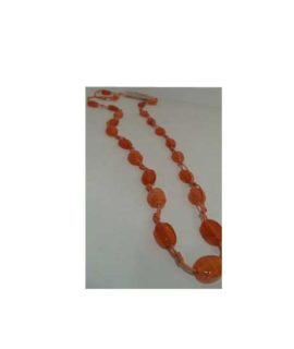 Collana con pietre e nodi