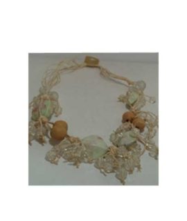 Collana raffia