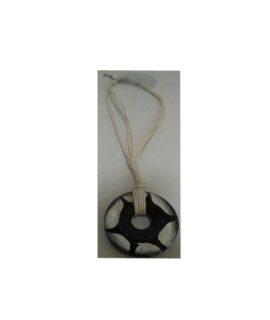 Collana bianca con pendente