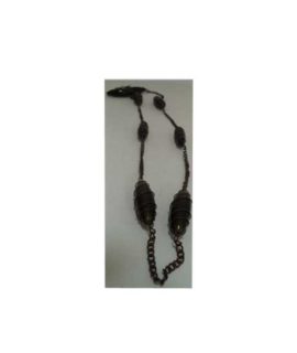 Collana nera lunga