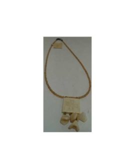 Collana perline con ciondolo