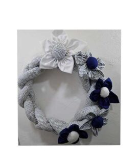 Ghirlanda dietroporta con fiori bianco/blu