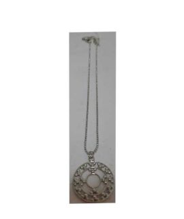 Collana con pendente tondo