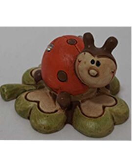 Coccinella su quadrifoglio per confettata
