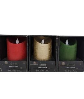 Candela di cera con fiamma ondeggiante