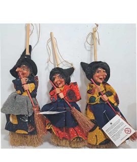 Befana con scopetta da appendere